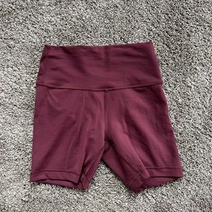 Lululemon Wunder Train Shorts